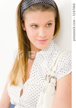 Fashion model - woman wear summer designer clothes 5287868