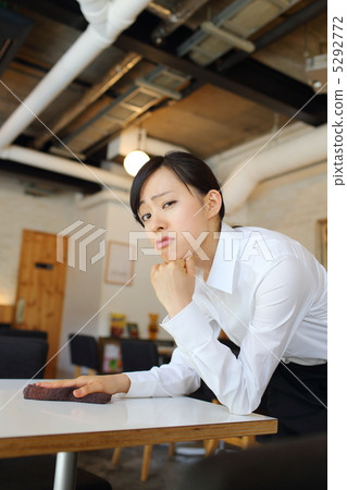 兼職女生 5292772