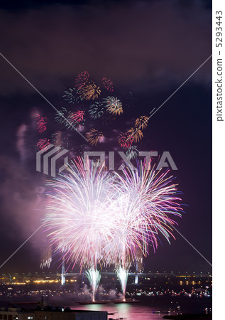 橫濱港的煙花 5293443