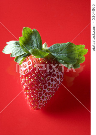 Strawberry  5304866