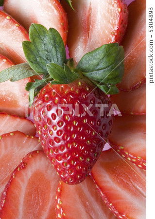 一個草莓 一個草莓 5304893