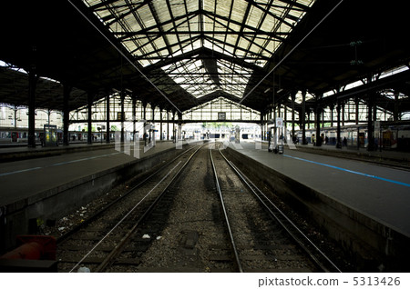 聖拉扎爾站 5313426