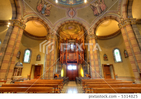 Catholic church interior view. Alba, Italy. Catholic church interior view. Alba, Italy. 5314825