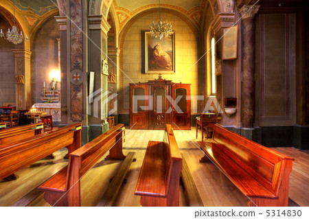 Catholic church interior. Serralunga D'Alba, Italy. 5314830