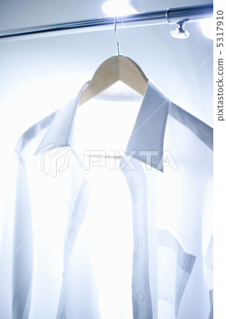 一件襯衫 5317910