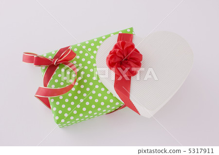 禮物 禮物 5317911