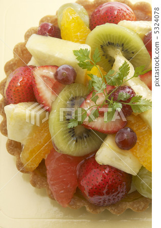 Fruit tart  5324078