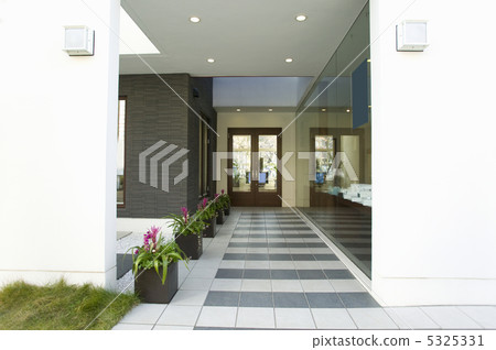 A house 5325331
