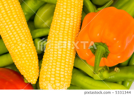 Various colourful vegetables arranges at the market Various colourful vegetables arranges at the market 5331344