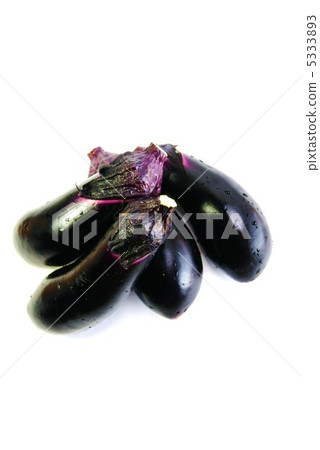 Summer vegetables · Eggplant Ordered 4 pcs · Vertical position 5333893