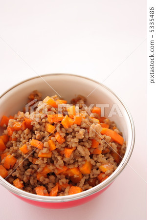 Meat Miso (Pork Minchi and Carrots) 5335486