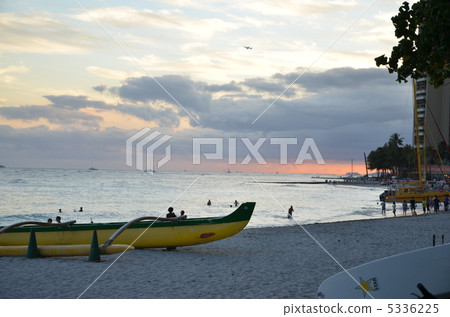 Beach 5336225