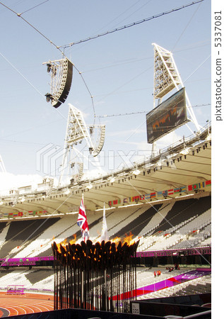 LONDON torch 5337081