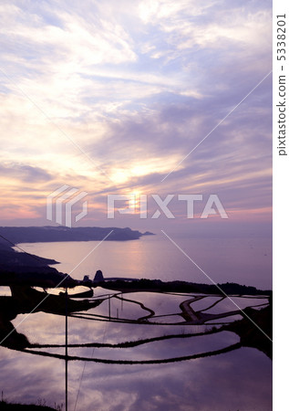Evening scenery of Odori Toho field and rice terrace Evening scenery of Odori Toho field and rice terrace 5338201