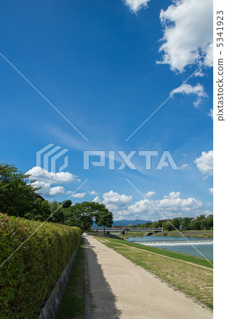 Kamogawa summer sky landscape Kamogawa summer sky landscape 5341923