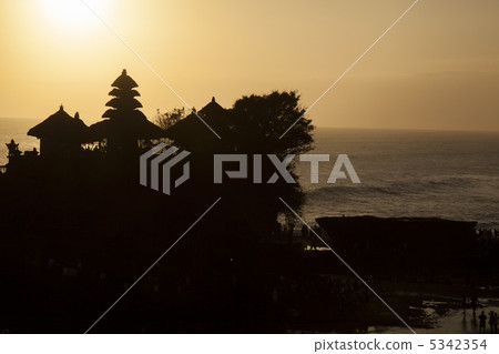 Sunset of Tana Lot temple Bali 5342354