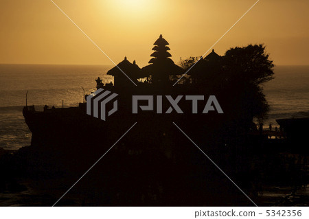 Sunset of Tana Lot temple Bali 5342356