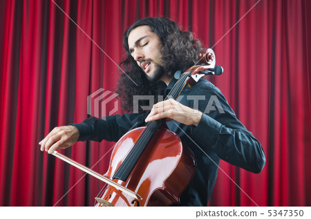 Man playing the cello 5347350