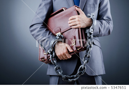 Man arrested for this crimes 5347651