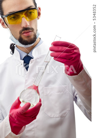 Young chemist working in the lab 5348352