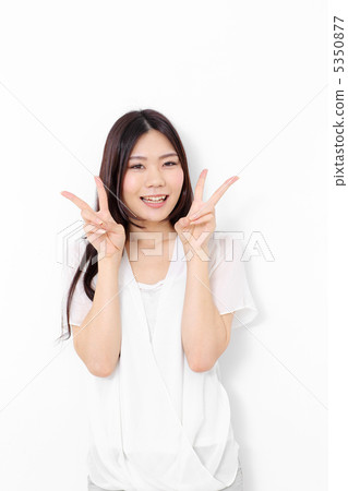 A woman to piece A woman to piece 5350877