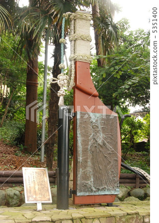 “自來水神社的”Ototachibana Hime怪物“舵”(橫須賀市自來水/神奈川縣) “自來水神社的”Ototachibana Hime怪物“舵”(橫須賀市自來水/神奈川縣) 5351400