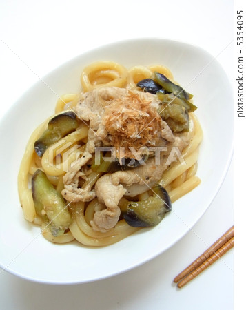 茄子和豬肉烤烏冬面 5354095