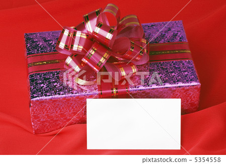 gift and Christmas card 5354558