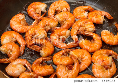Fried King Prawns in a Frying Pan Fried King Prawns in a Frying Pan 5356083