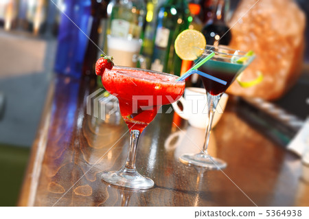 Strawberry cocktail 5364938