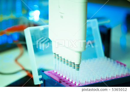 Multi-pipette 5365012