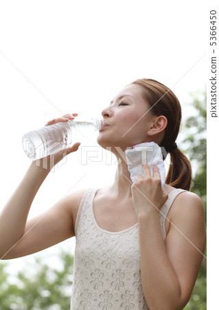 Drink water  5366450