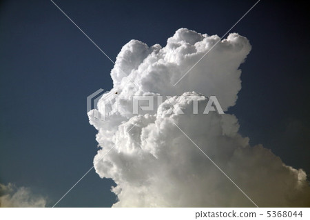 雲 5368044