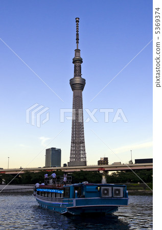 東京天空樹和隅田川的夜景 東京天空樹和隅田川的夜景 5369374