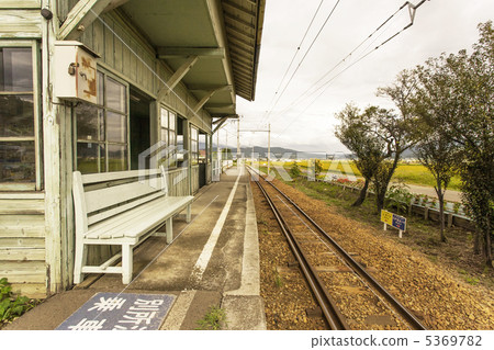 Yagisawa station on a separate line in the countryside 5369782