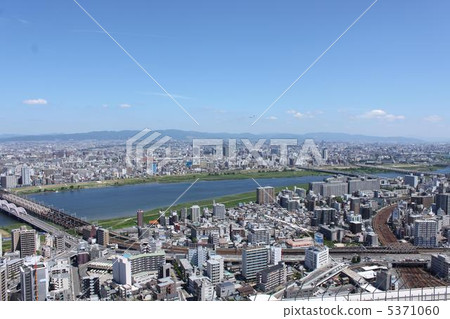 Osaka Kita Ward with the Yodo River in between, the streets of Ibaraki City, Takatsuki direction Osaka Kita Ward with the Yodo River in between, the streets of Ibaraki City, Takatsuki direction 5371060
