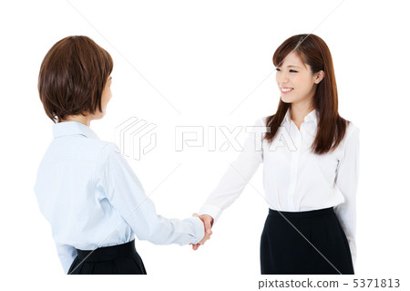 握手的女商人 握手的女商人 5371813