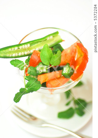 Assorted summer vegetables 5372284