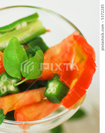 Assorted summer vegetables 5372285