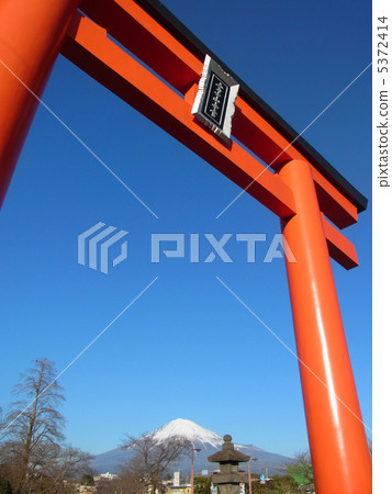 鳥居和富士山 鳥居和富士山 5372414