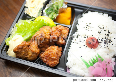 雞肉炒飯盒 5379668