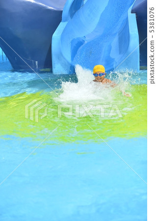 Water slider 5381076
