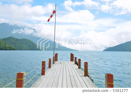 中禪寺湖 - 碼頭 中禪寺湖 - 碼頭 5381277