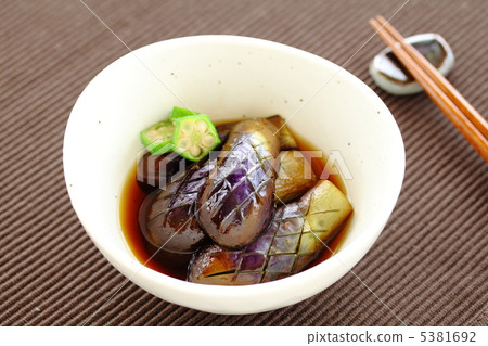 Boiled eggplant with eggplant Boiled eggplant with eggplant 5381692