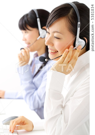 兩個運營商 兩個運營商 5381834