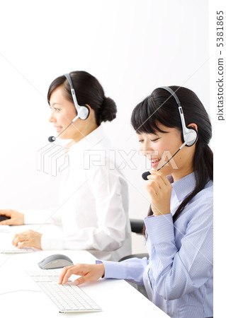 兩個運營商 5381865