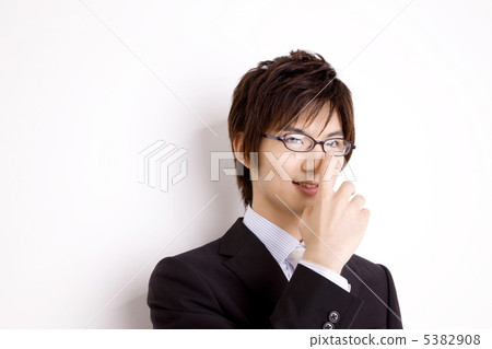 Men wearing glasses 5382908
