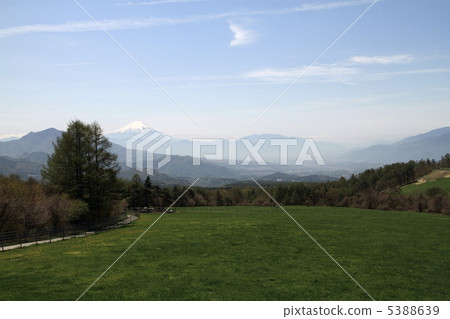Mt. Fuji seen from Kiyosato 5388639