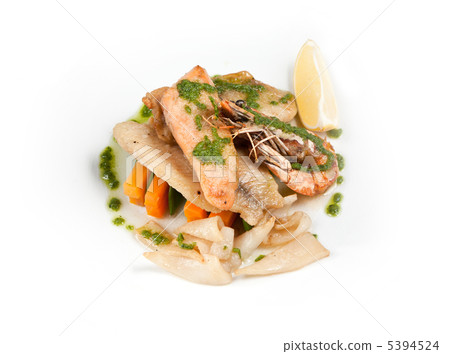 Grilled fish with seafood Grilled fish with seafood 5394524