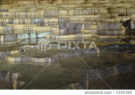 A hundred sheets dish Akiyoshi dong A hundred sheets dish Akiyoshi dong 5395360